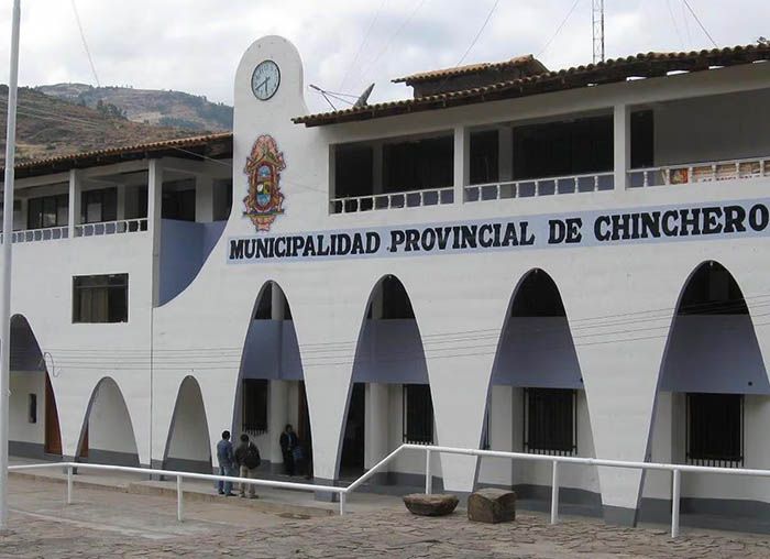 Sentencian a exgerente y exfuncionarios de la Municipalidad Provincial de Chincheros